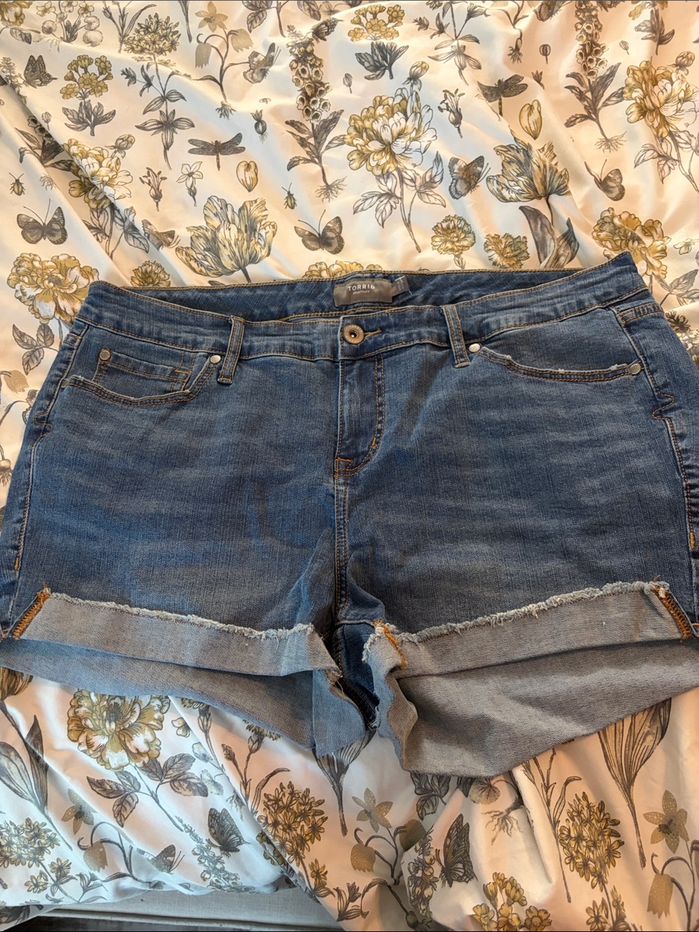 Torrid Denim Roll-Cuff Women’s Shorts - Blue